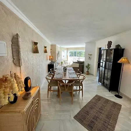 Sungolf Penthouse דירה